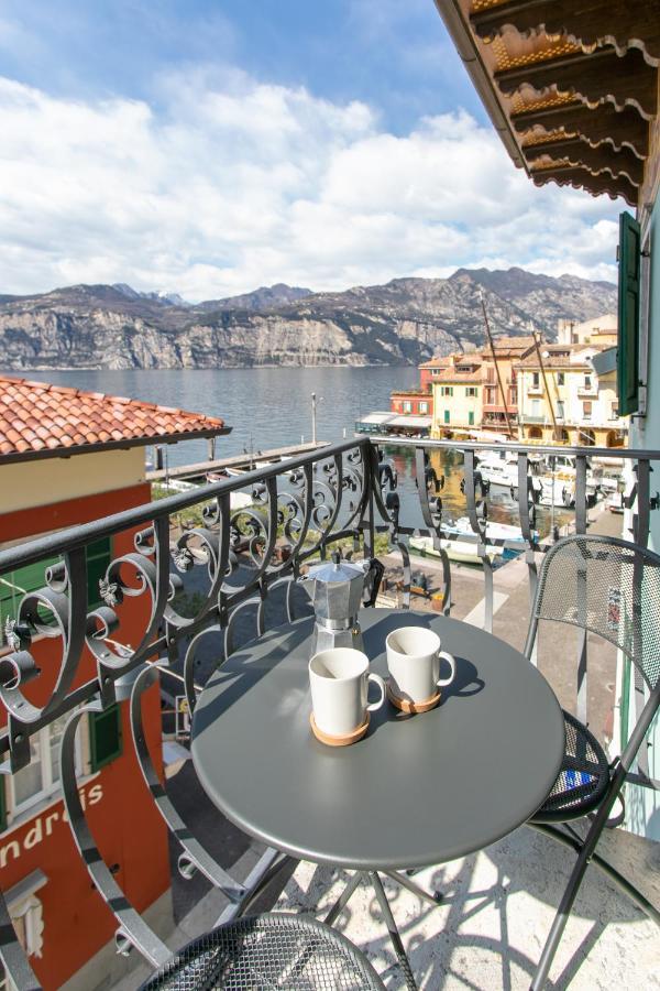 Harbor View - Malcesine Apartment Bagian luar foto