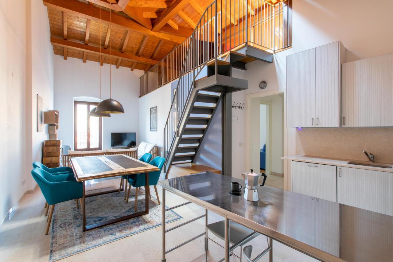 Harbor View - Malcesine Apartment Bagian luar foto